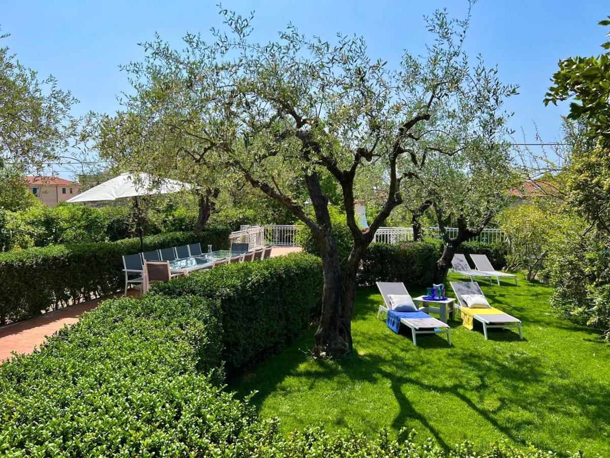 Villa La Rodina Diano Marina Exteriér fotografie
