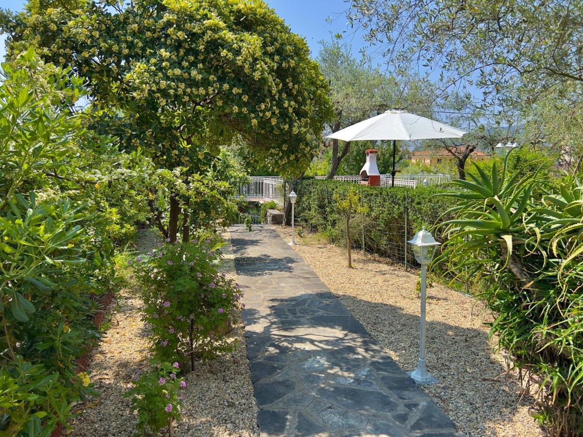 Villa La Rodina Diano Marina Exteriér fotografie